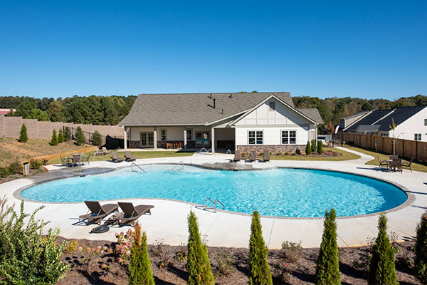 Grandview Resort Style Pool and Clubhouse